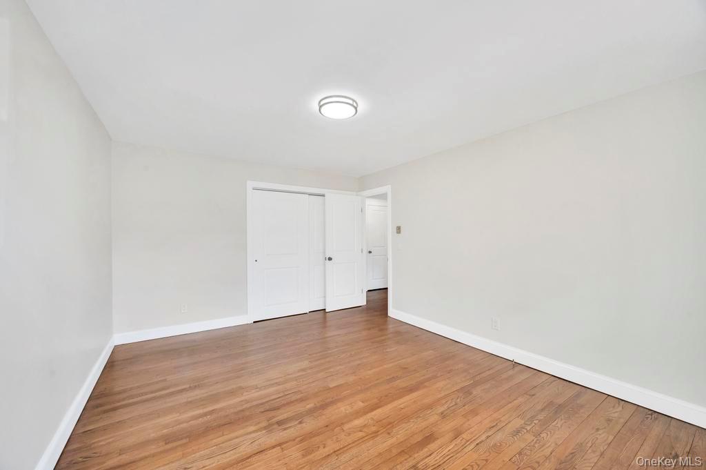 #28 photo, 2066 Lakeview Road, #A, 롱 아일랜드 Bellmore , NY 11710