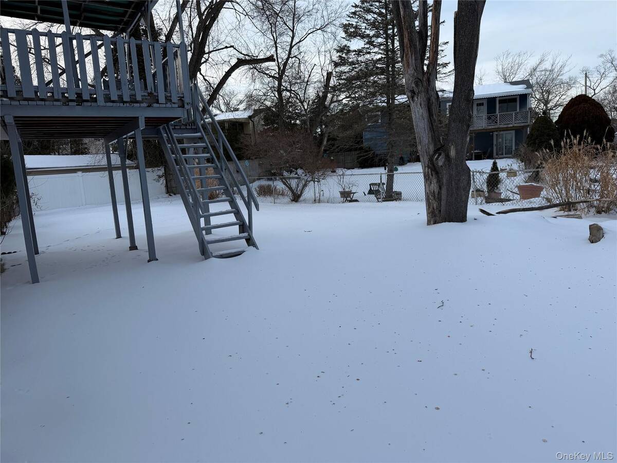 #17 photo, 11 Mel Court, Bay Shore , NY 11706