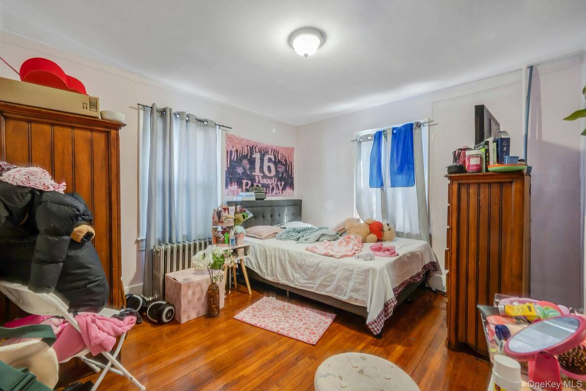 #15 photo, 44 Nassau Parkway, Hempstead , NY 11550