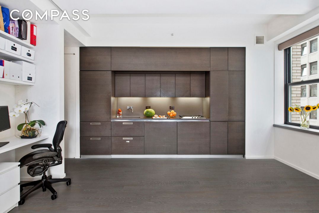 #4 photo, 20 Pine Street, Financial District , NY 10005