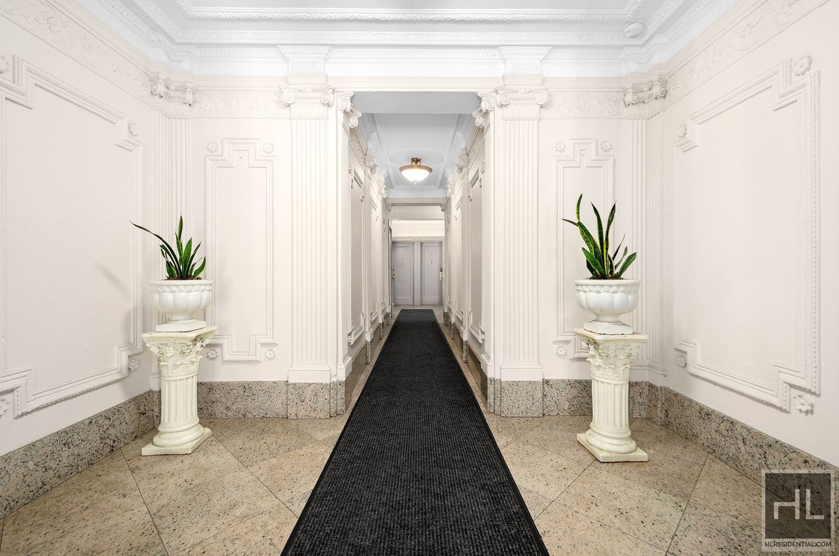 #3 photo, 465 Eastern Parkway, Crown Heights , NY 11216