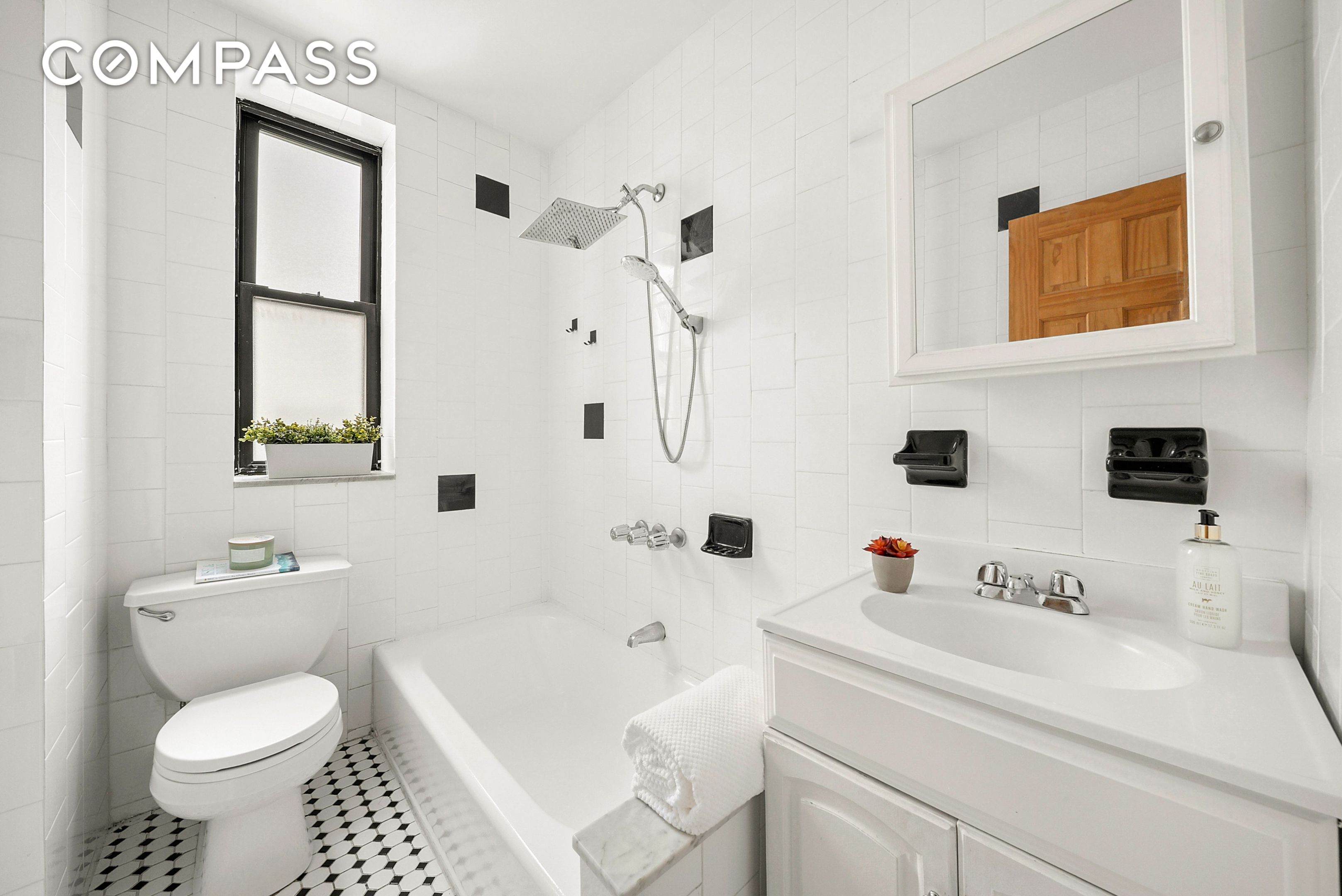 #5 photo, 325 Marine Avenue, Bay Ridge , NY 11209