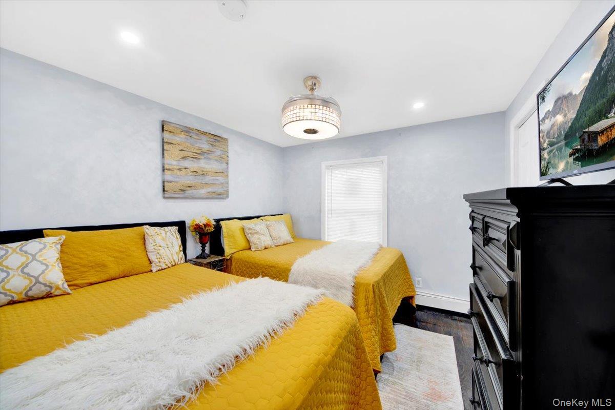 #20 photo, 75 W Kingsbridge Road, Mount Vernon , NY 10550