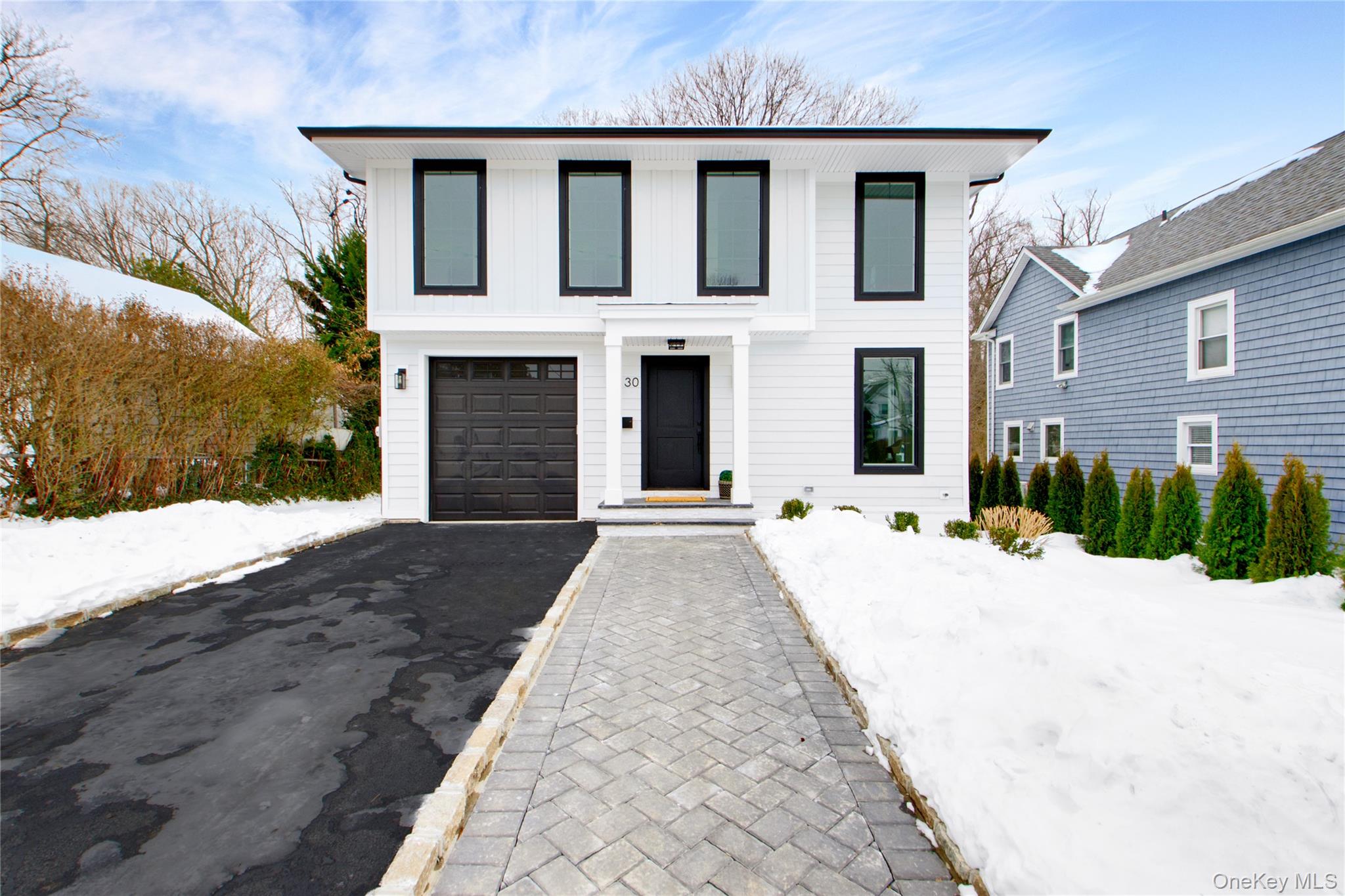 #1 photo, 30 4th Street, Manhasset , NY 11030