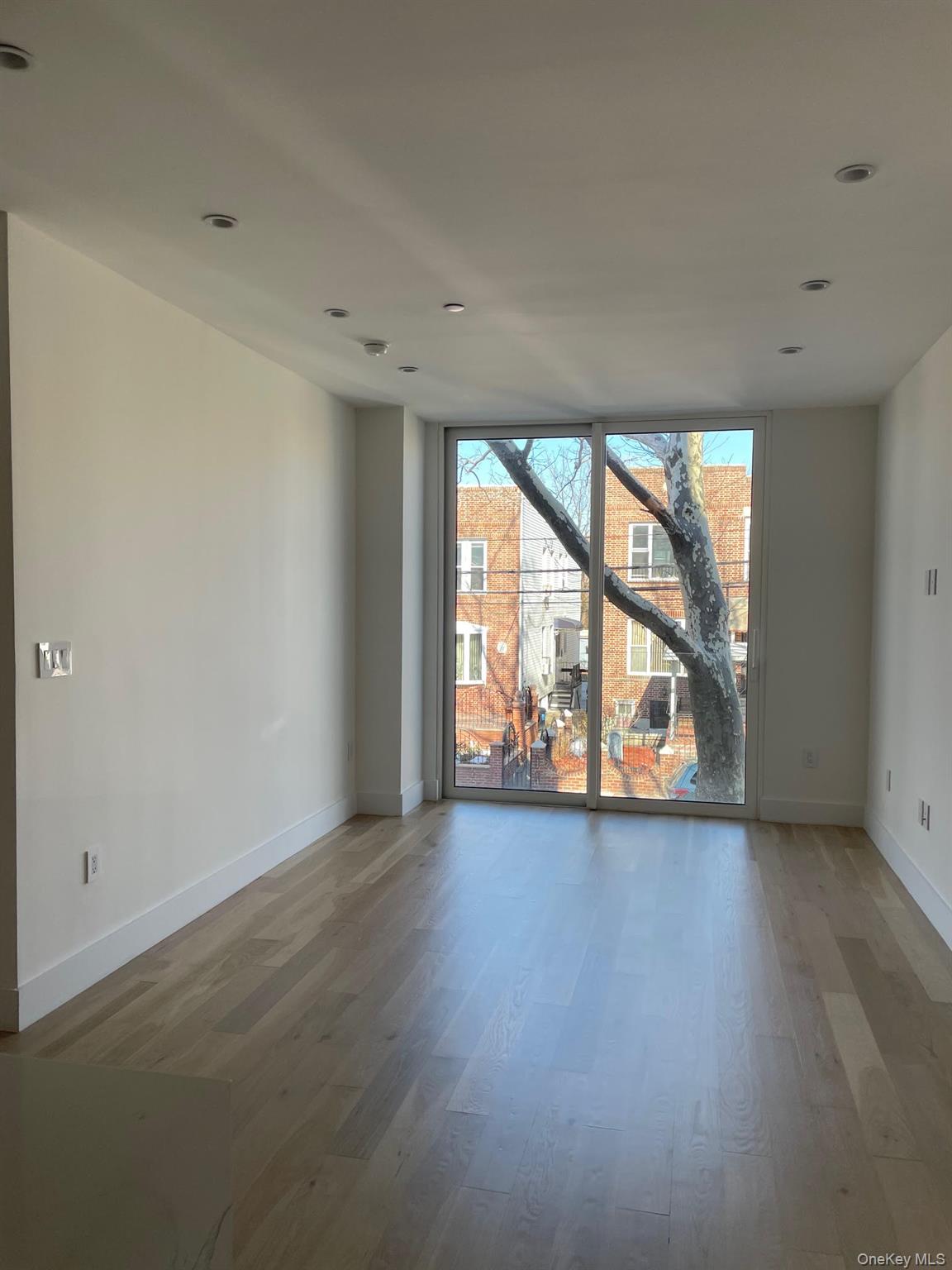 #11 photo, 19-14 21st Road, Astoria , NY 11105