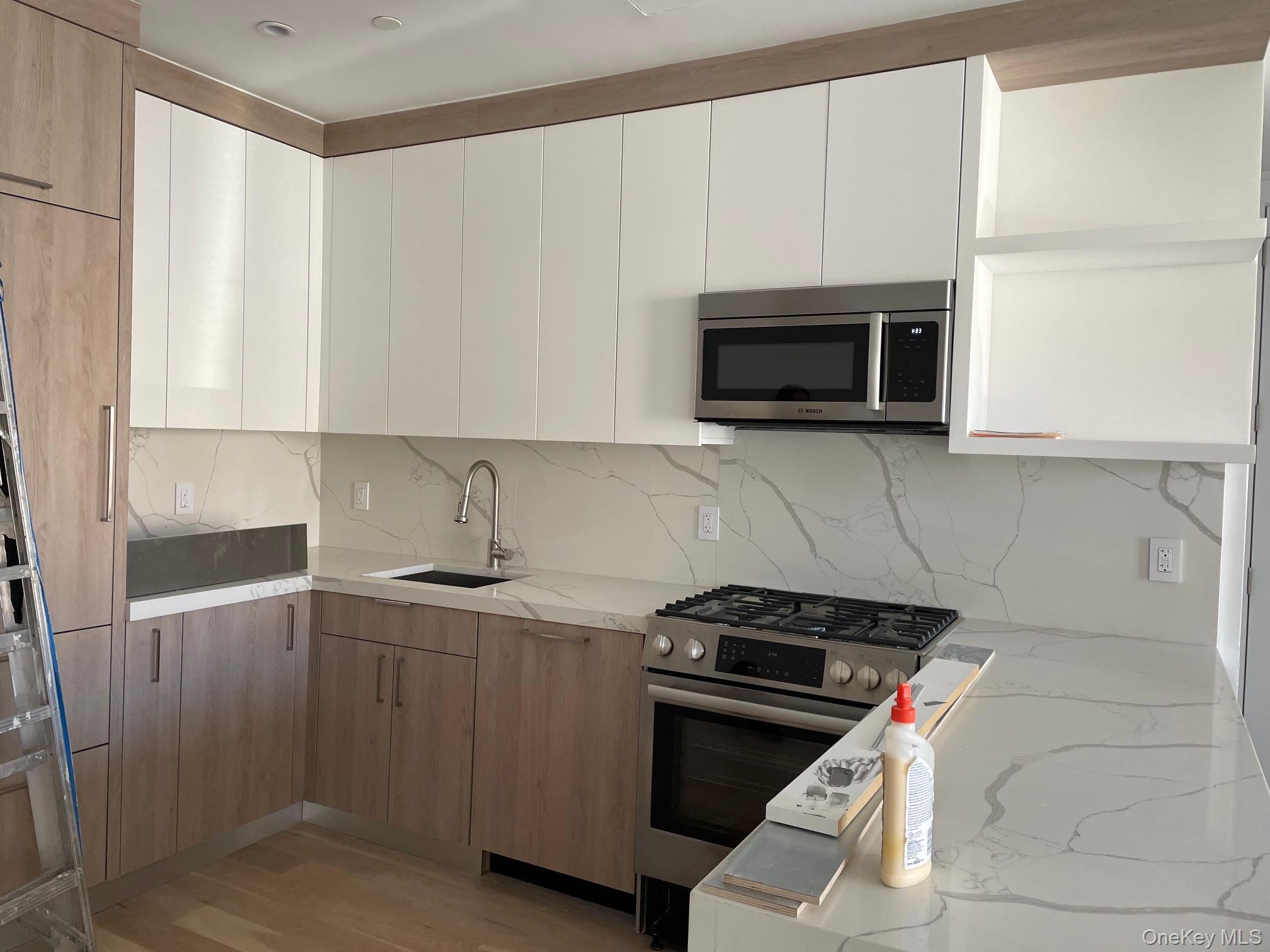 #5 photo, 19-14 21st Road, Astoria , NY 11105