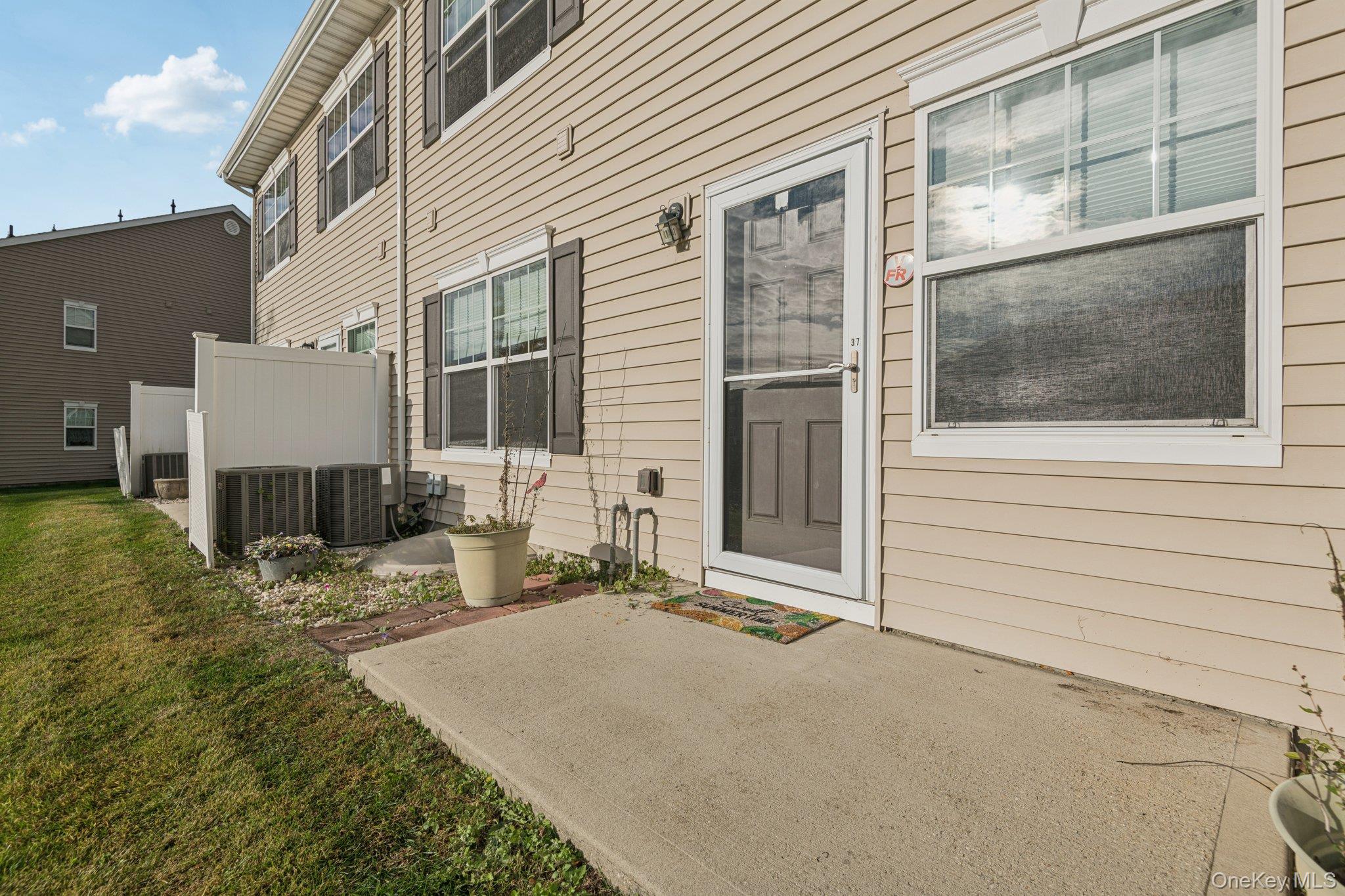 #16 photo, 37 Weatherby Lane, 东长岛 Central Islip , NY 11722