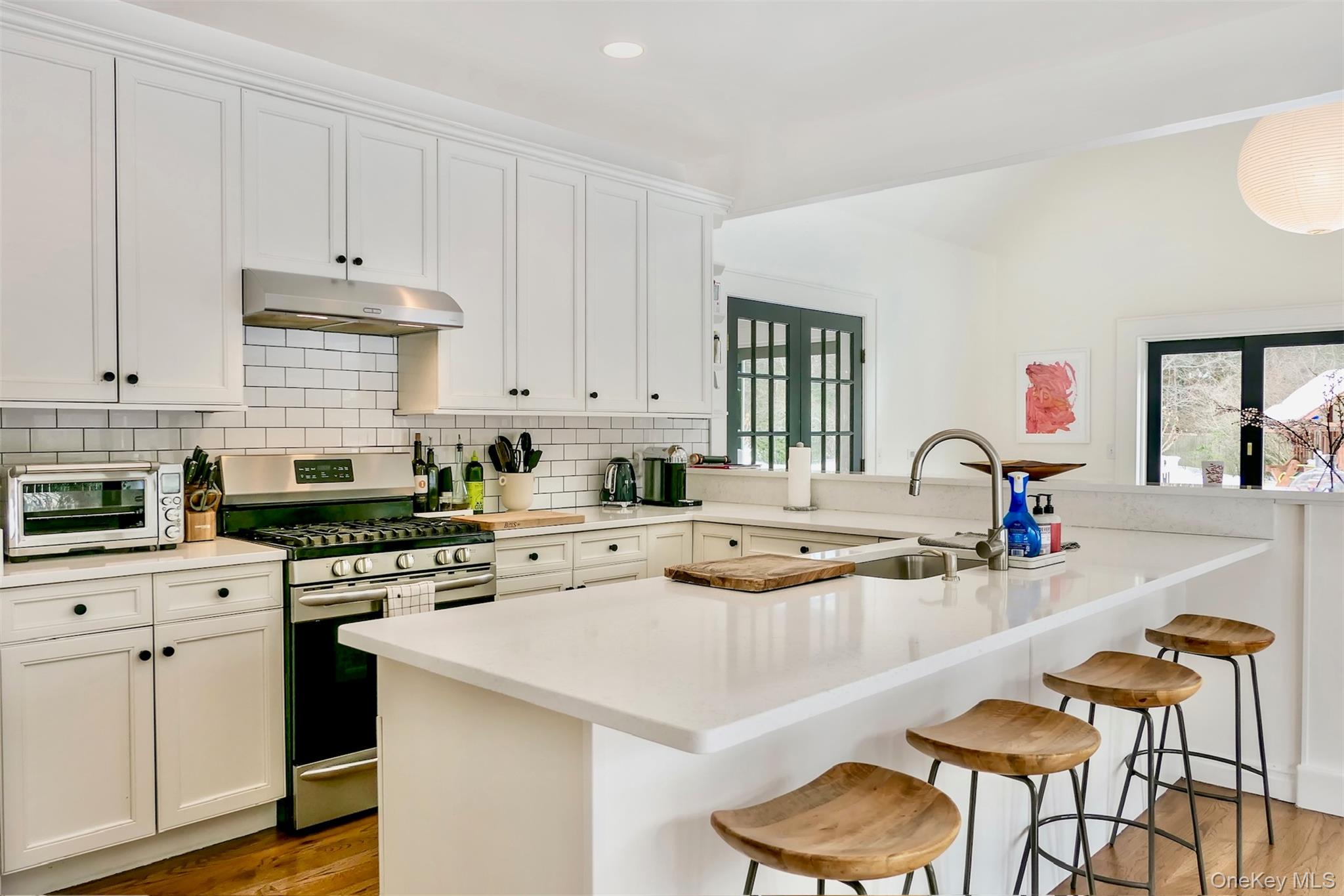 #13 photo, 70 S Country Road, Bellport Village , NY 11713