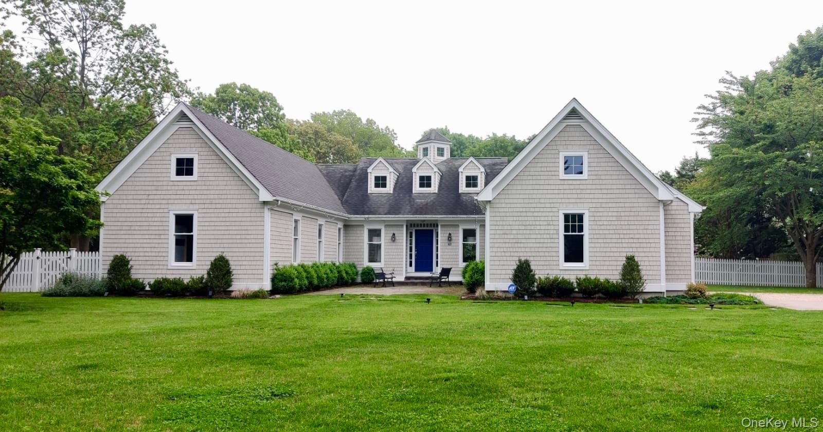 #2 photo, 70 S Country Road, Bellport Village , NY 11713