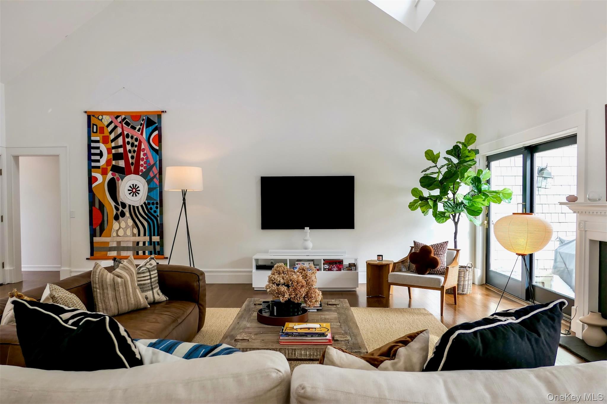 #6 photo, 70 S Country Road, Bellport Village , NY 11713