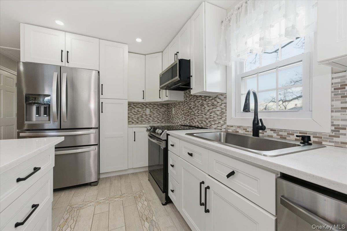 #15 photo, 66 Elm Street, Valley Stream , NY 11580