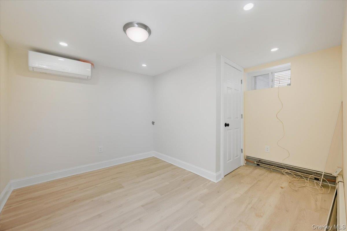 #20 photo, 66 Elm Street, Valley Stream , NY 11580