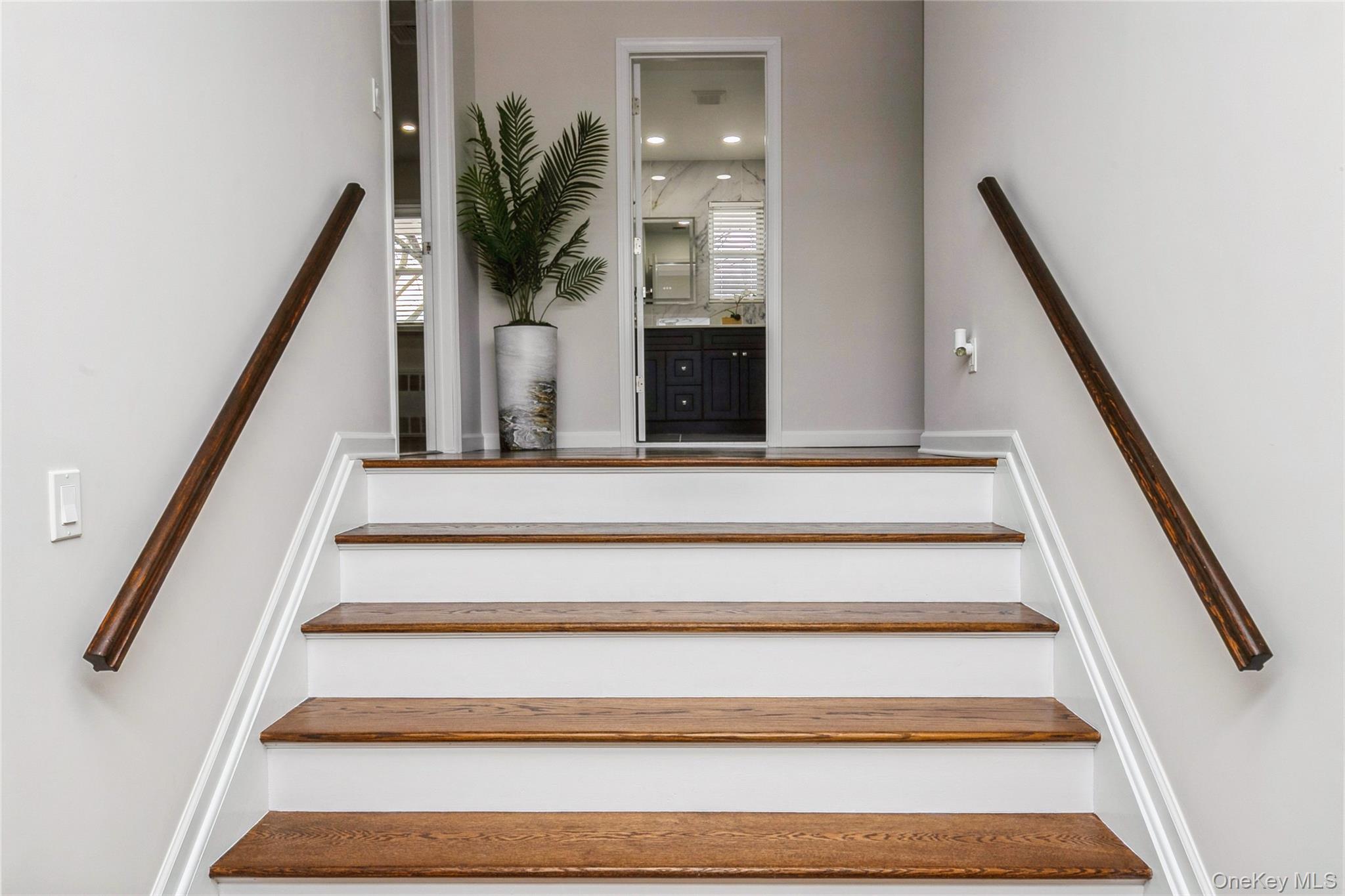 #14 photo, 15 Center Drive, Syosset , NY 11791