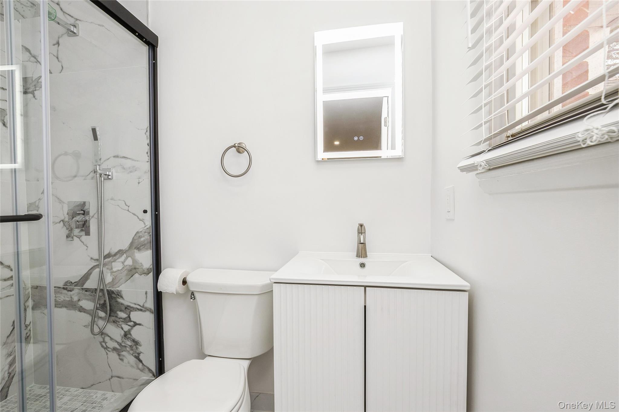 #16 photo, 15 Center Drive, Syosset , NY 11791