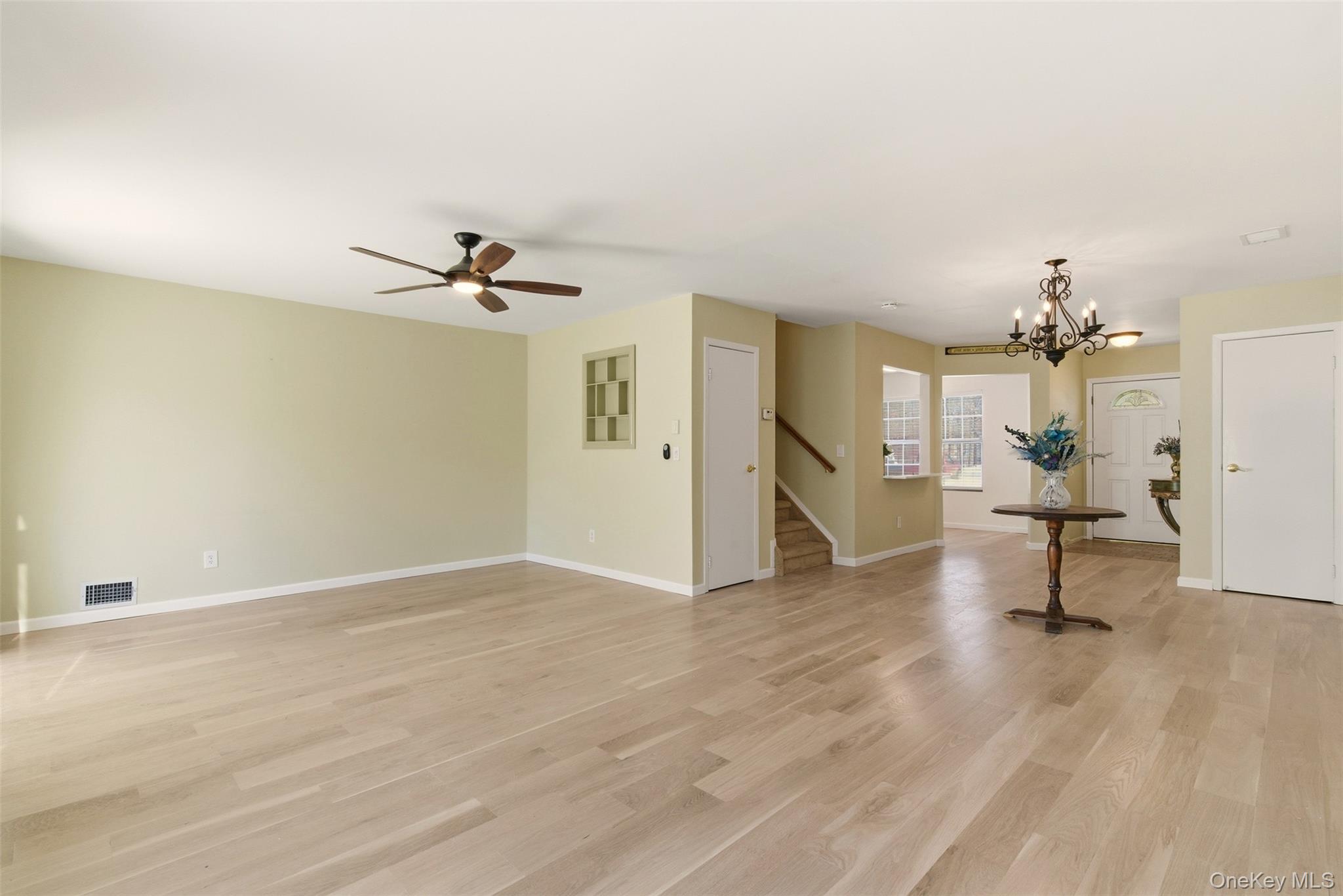 #16 photo, 5 Deer Path, Coram , NY 11727