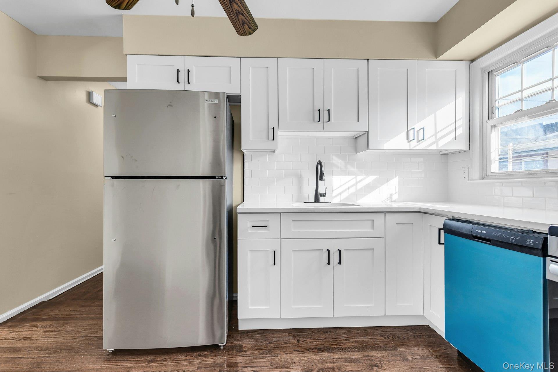 #15 photo, 21 Cochran Place, नासाउ काउंटी Valley Stream , NY 11581