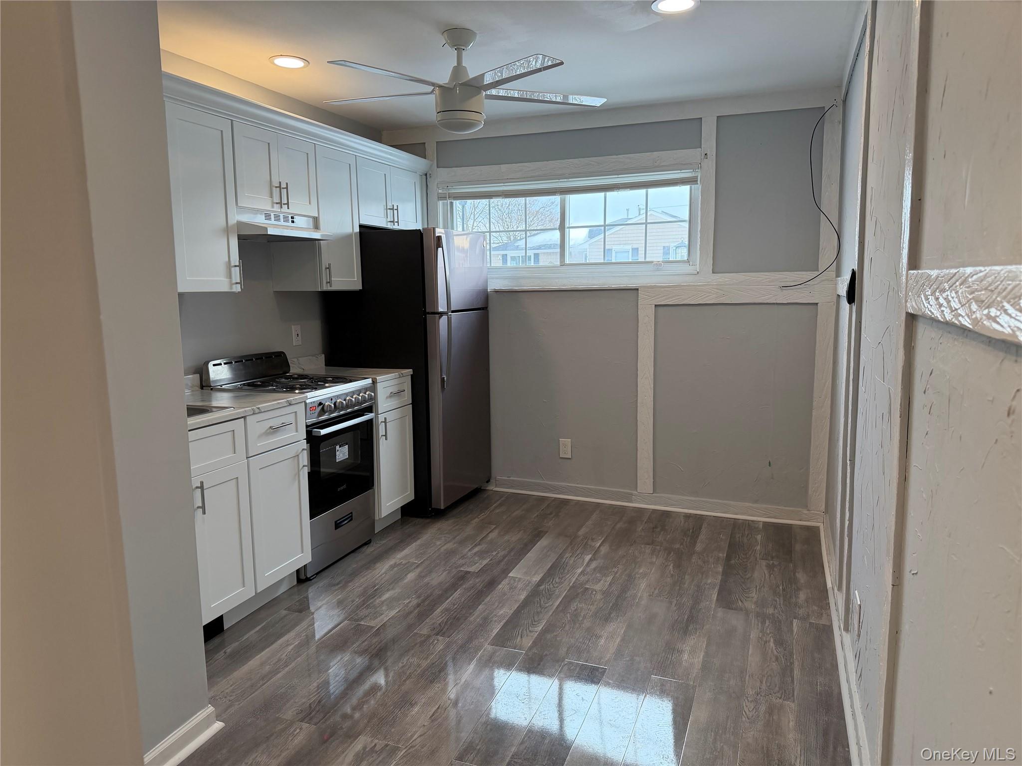 #1 photo, 3975 Anne Drive, 长岛 Seaford , NY 11783