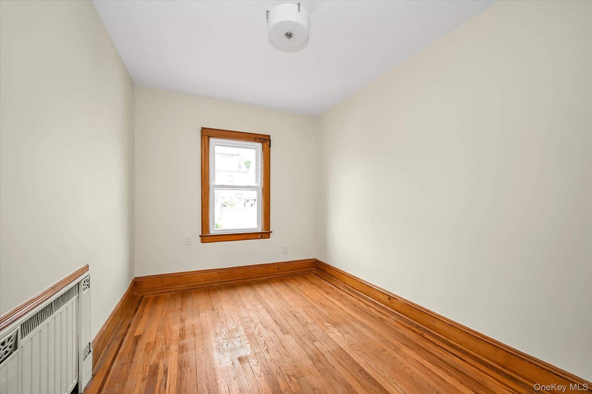 #15 photo, 5428 65th Place, 뉴욕퀸즈 Maspeth , NY 11378