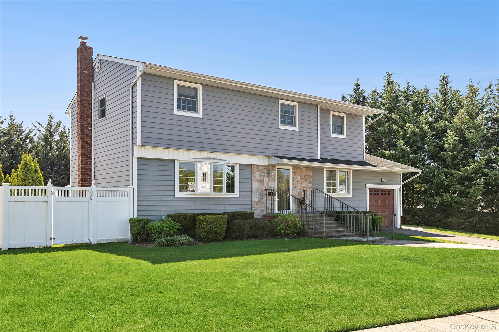 #2 photo, 41 Evelyn Drive, 롱 아일랜드 Bethpage , NY 11714