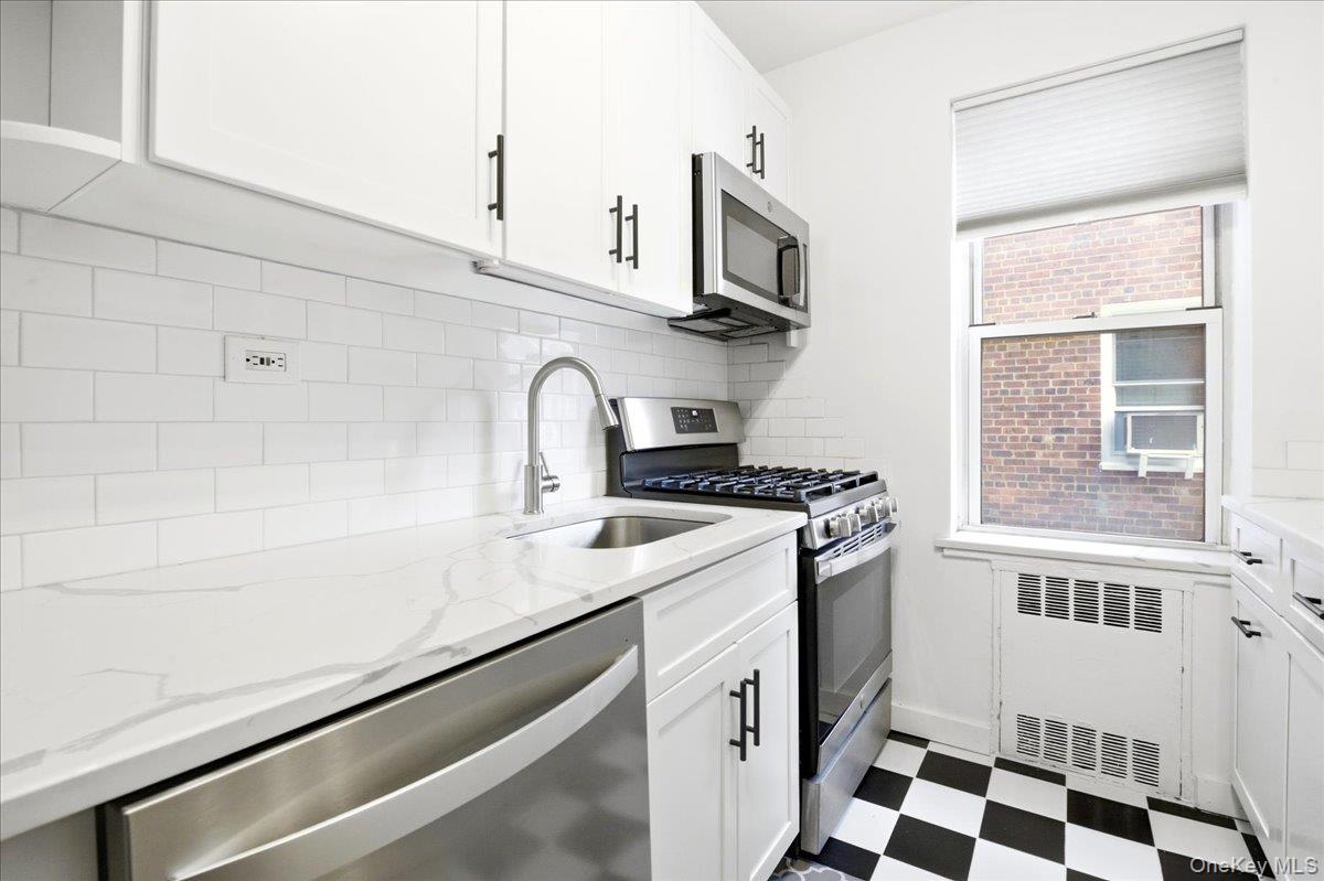 #13 photo, 67-38 108th Street, Forest Hills , NY 11375