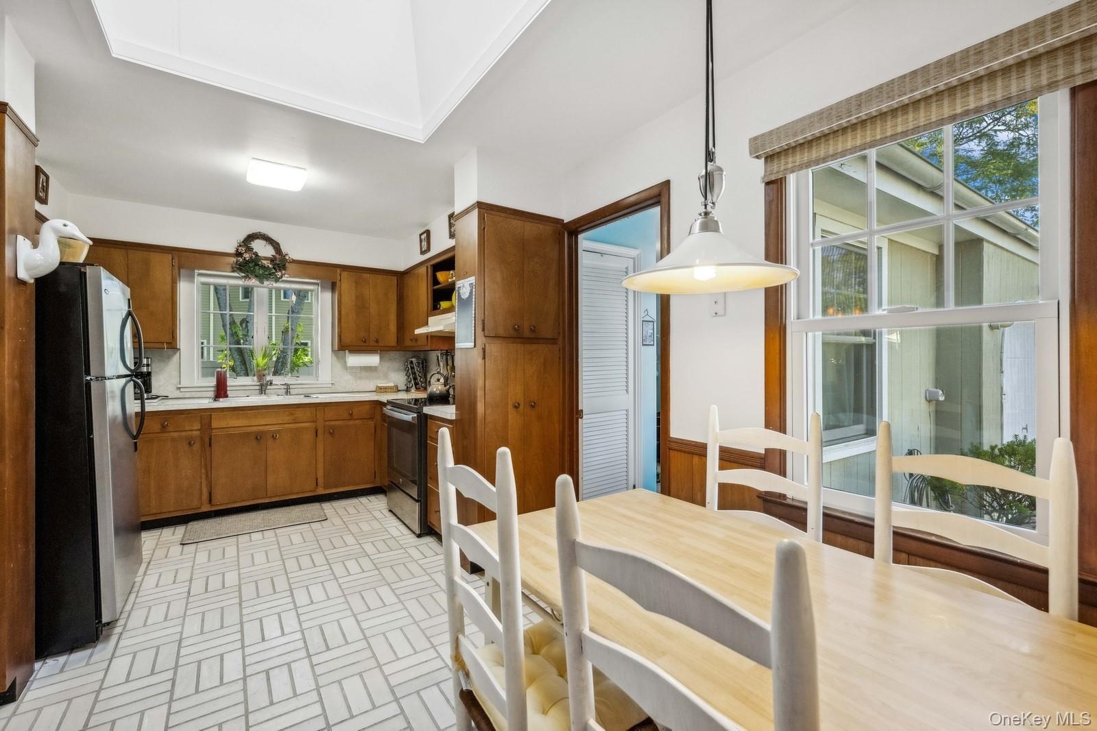 #13 photo, 7 Linda Lane, Hampton Bays , NY 11946