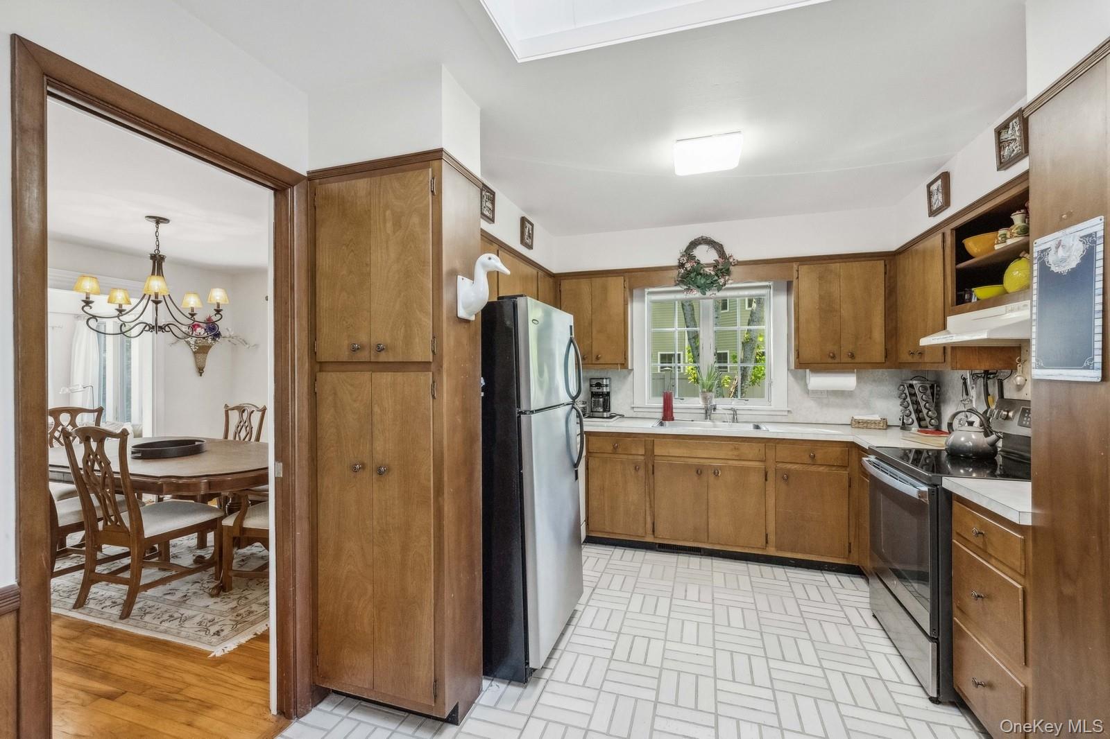 #16 photo, 7 Linda Lane, Hampton Bays , NY 11946