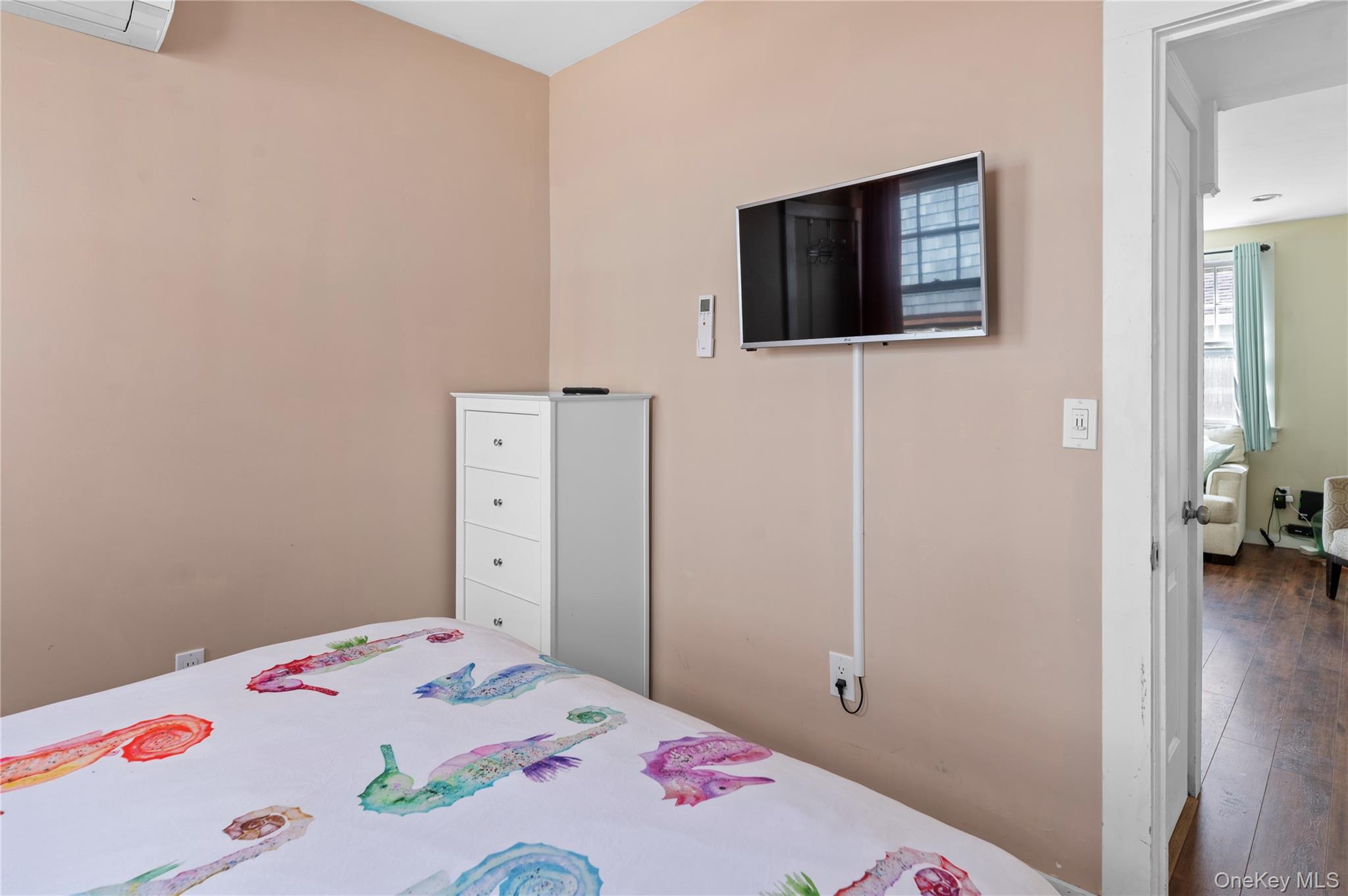 #19 photo, 180 Cottage Walk, Ocean Beach , NY 11770