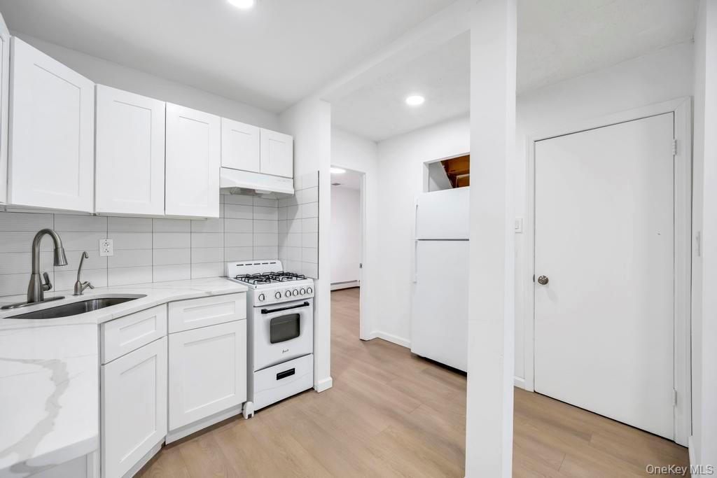 #12 photo, 5494 Expressway Drive, Саффолк ‖ Holtsville , NY 11742