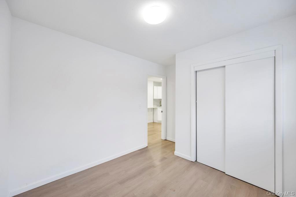 #20 photo, 5494 Expressway Drive, Саффолк ‖ Holtsville , NY 11742