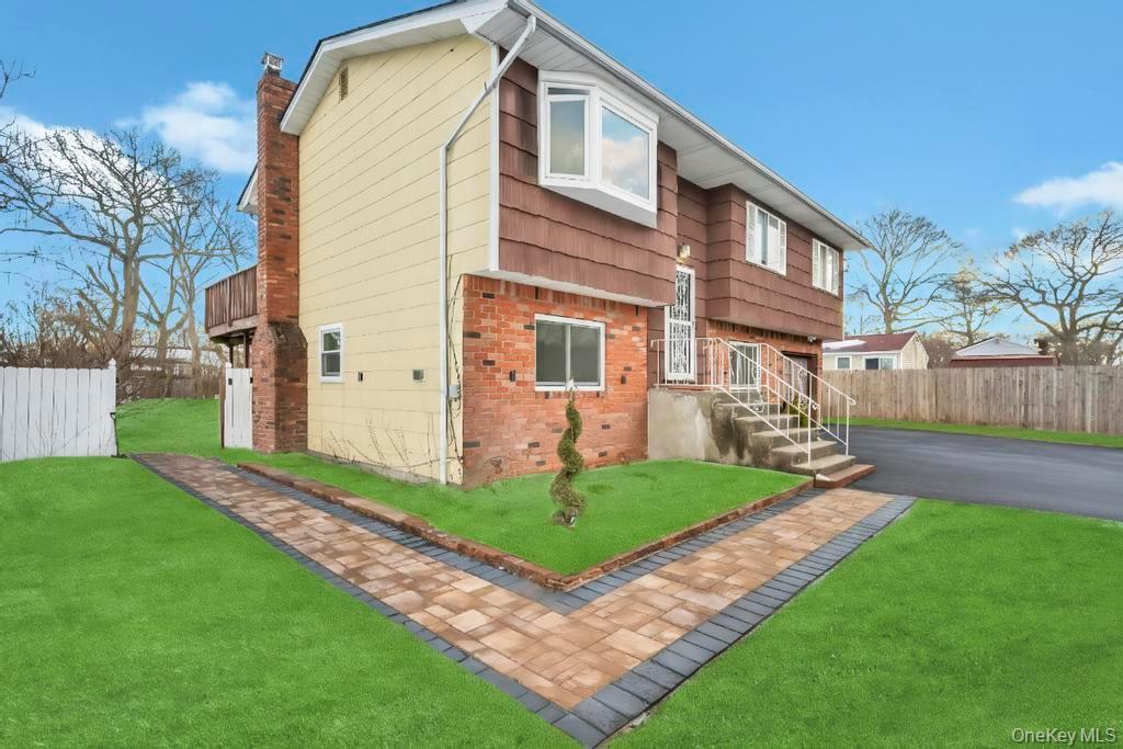 #3 photo, 5494 Expressway Drive, Саффолк ‖ Holtsville , NY 11742