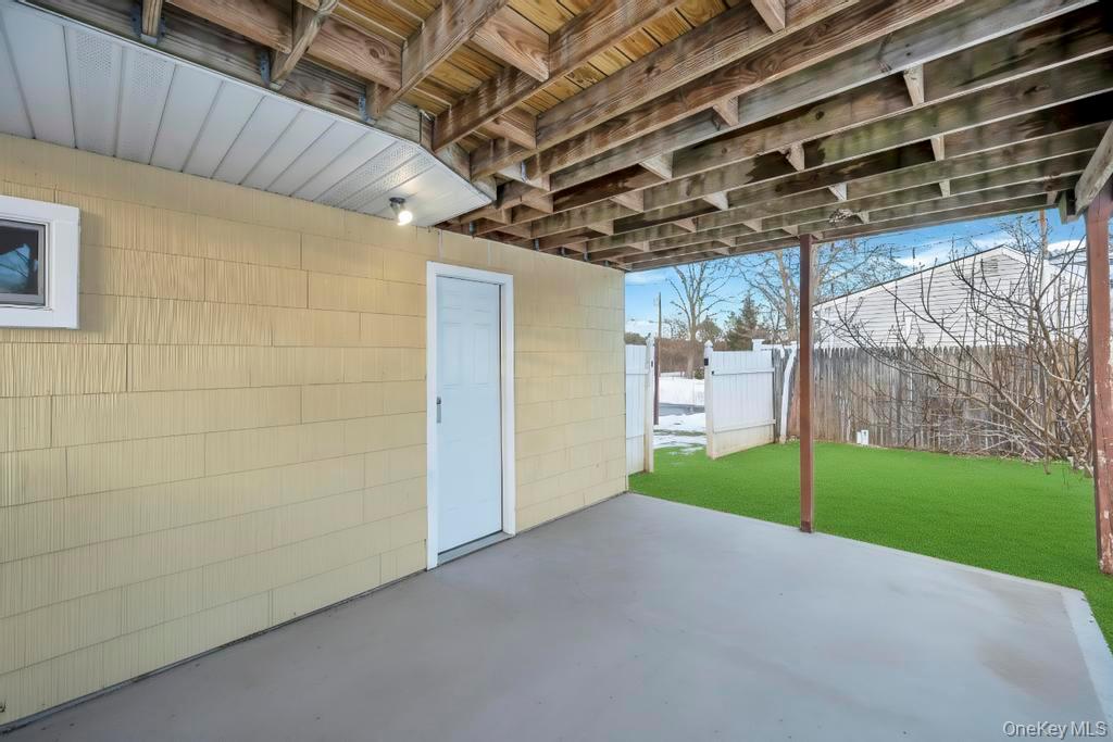 #7 photo, 5494 Expressway Drive, Саффолк ‖ Holtsville , NY 11742