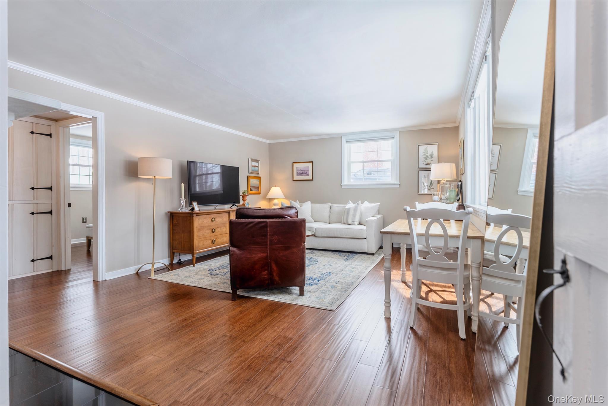 #7 photo, 323 Hillside Avenue, Hurley , NY 12443