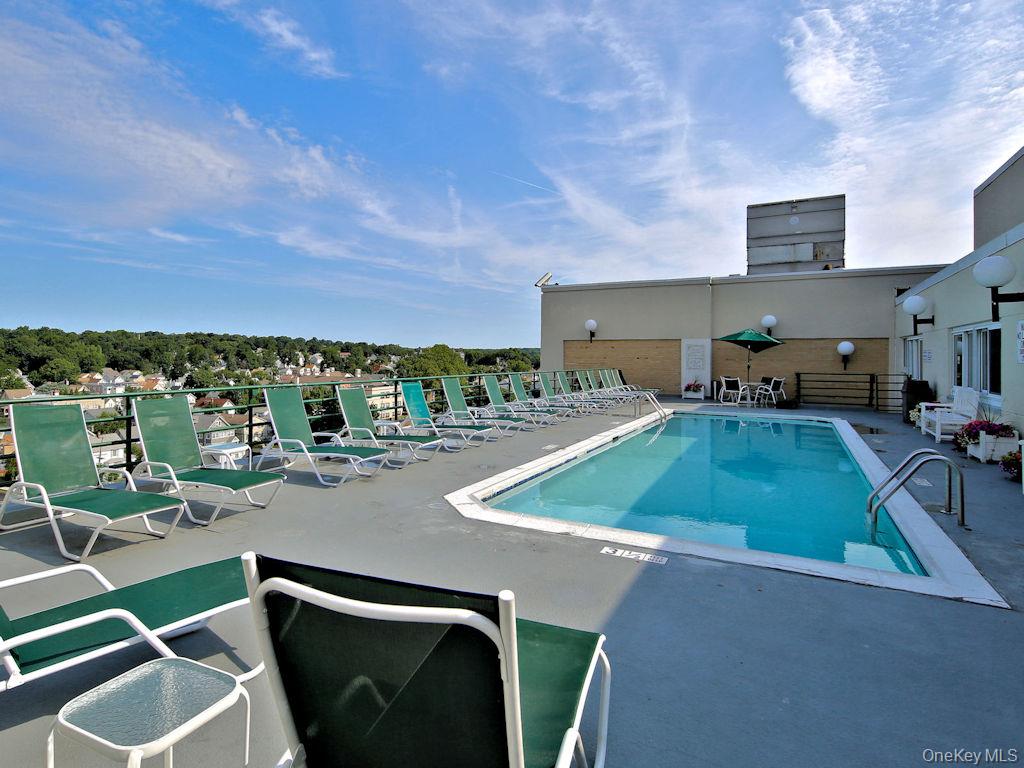 #16 photo, 1 Landmark Square, Port Chester , NY 10573