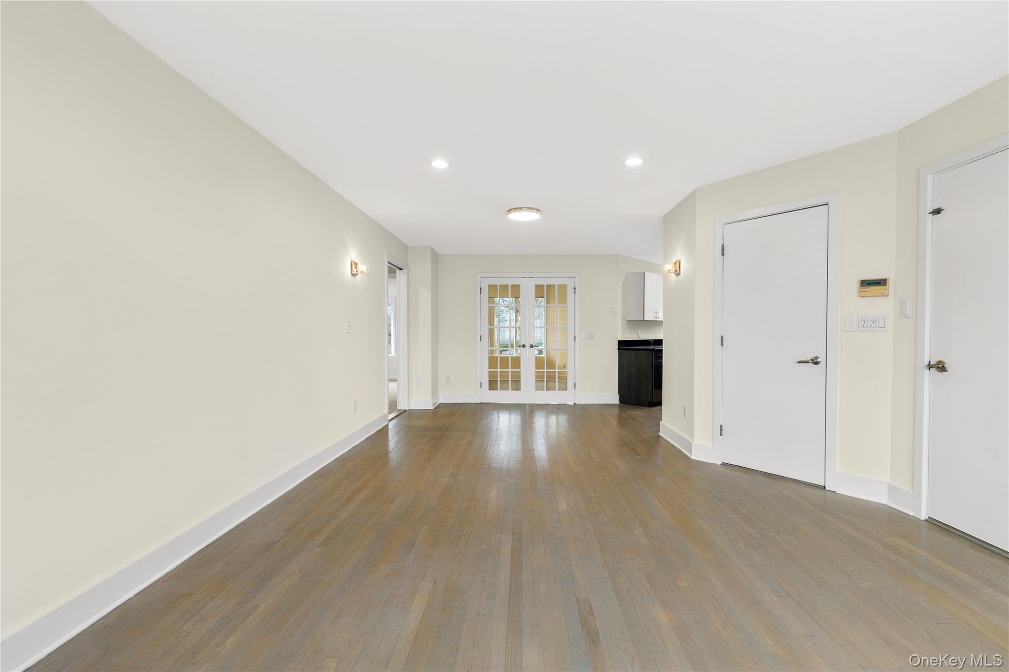 #7 photo, 301 S Ridge Street, Rye Brook , NY 10573