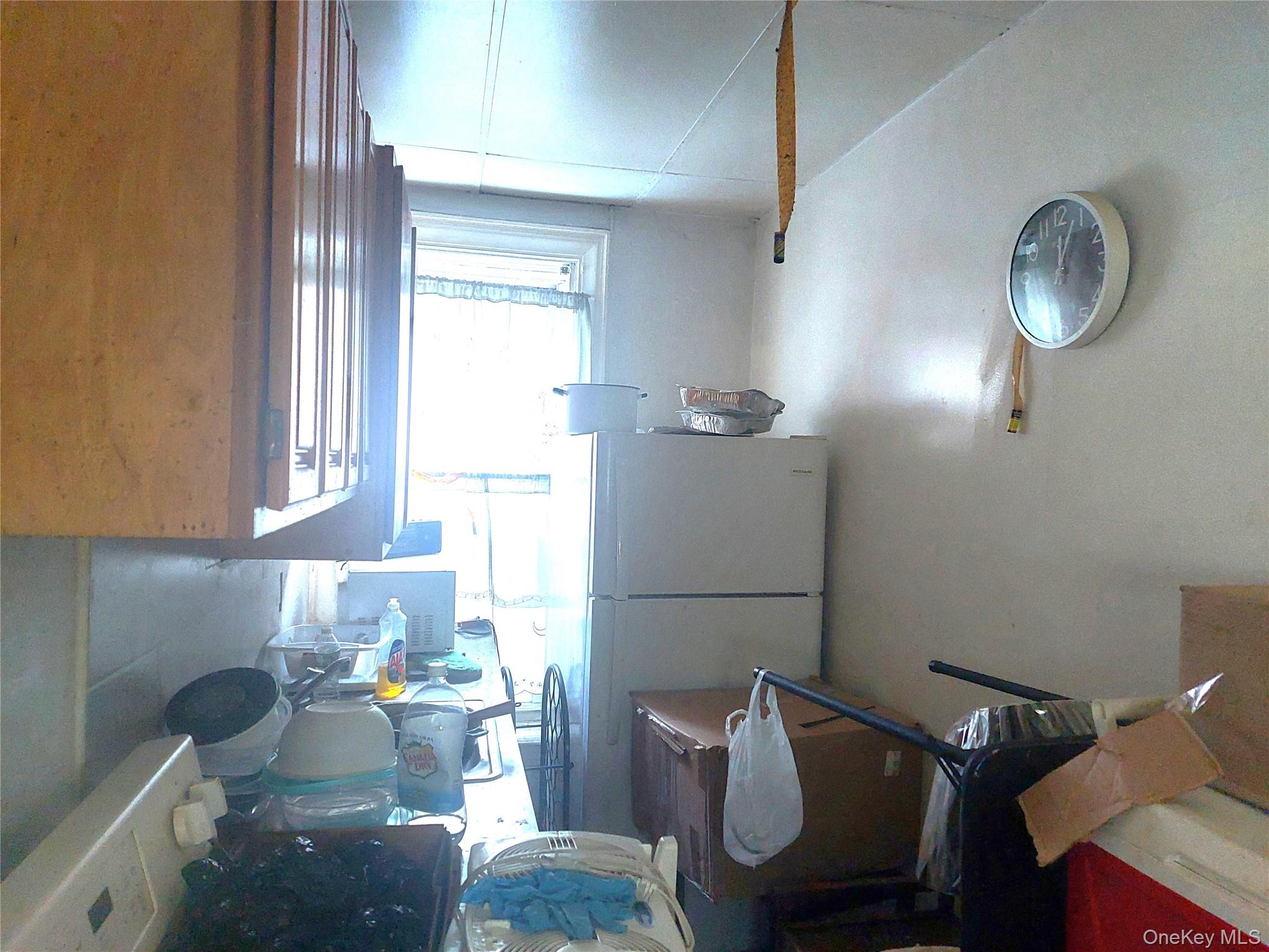 #3 photo, 2408 Grand Avenue, 布朗士 Bronx , NY 10468