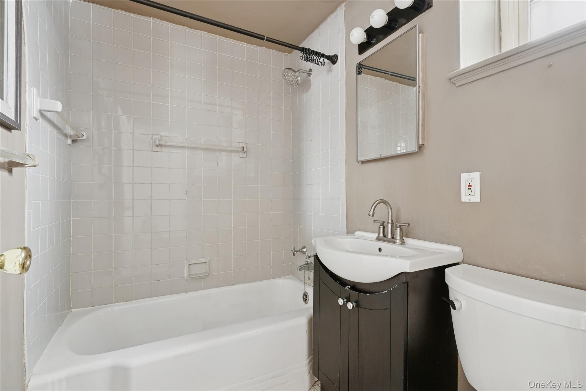 #7 photo, 150-62 Village Road, Jamaica , NY 11432