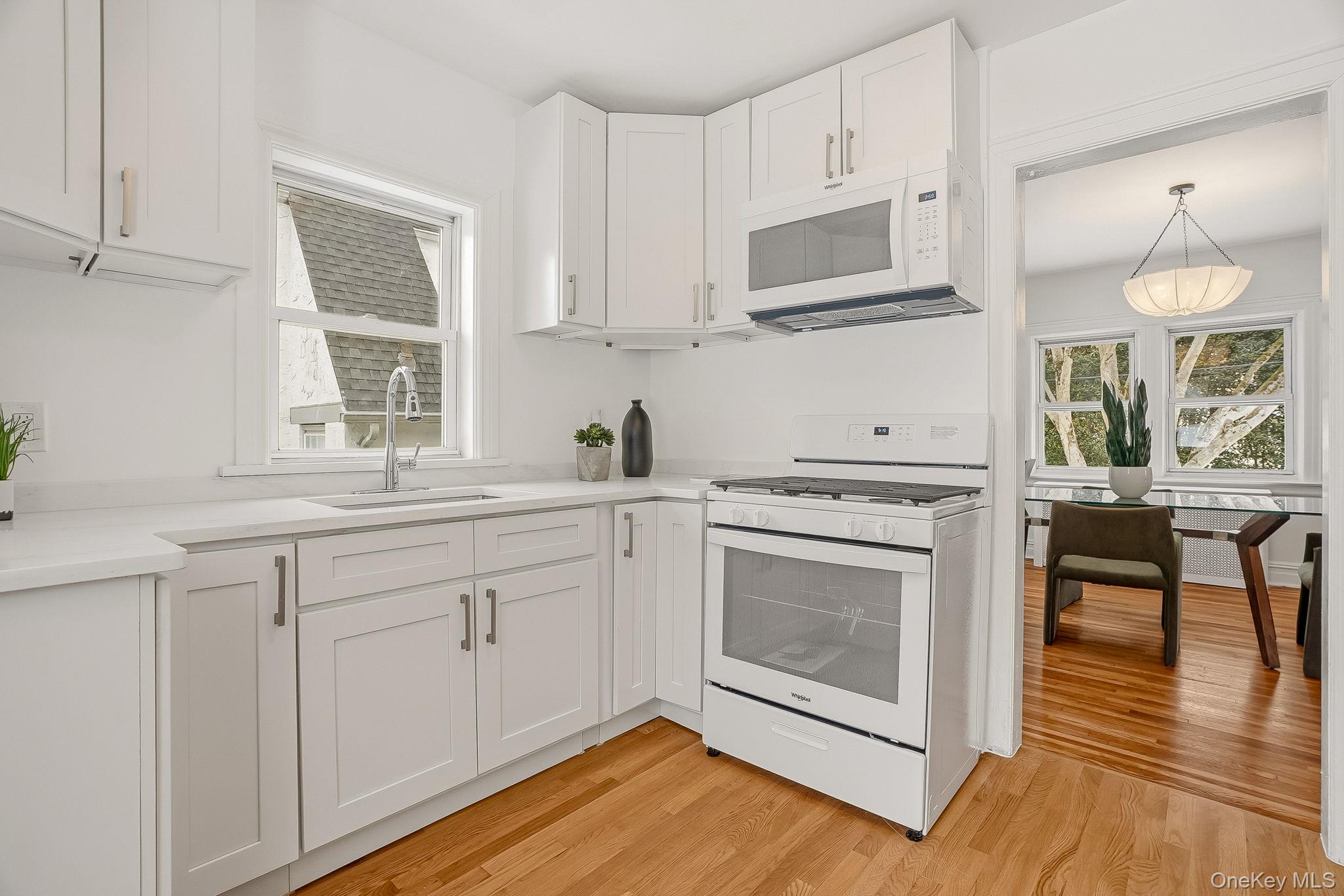 #11 photo, 4 Pine Brook Drive, Larchmont , NY 10538