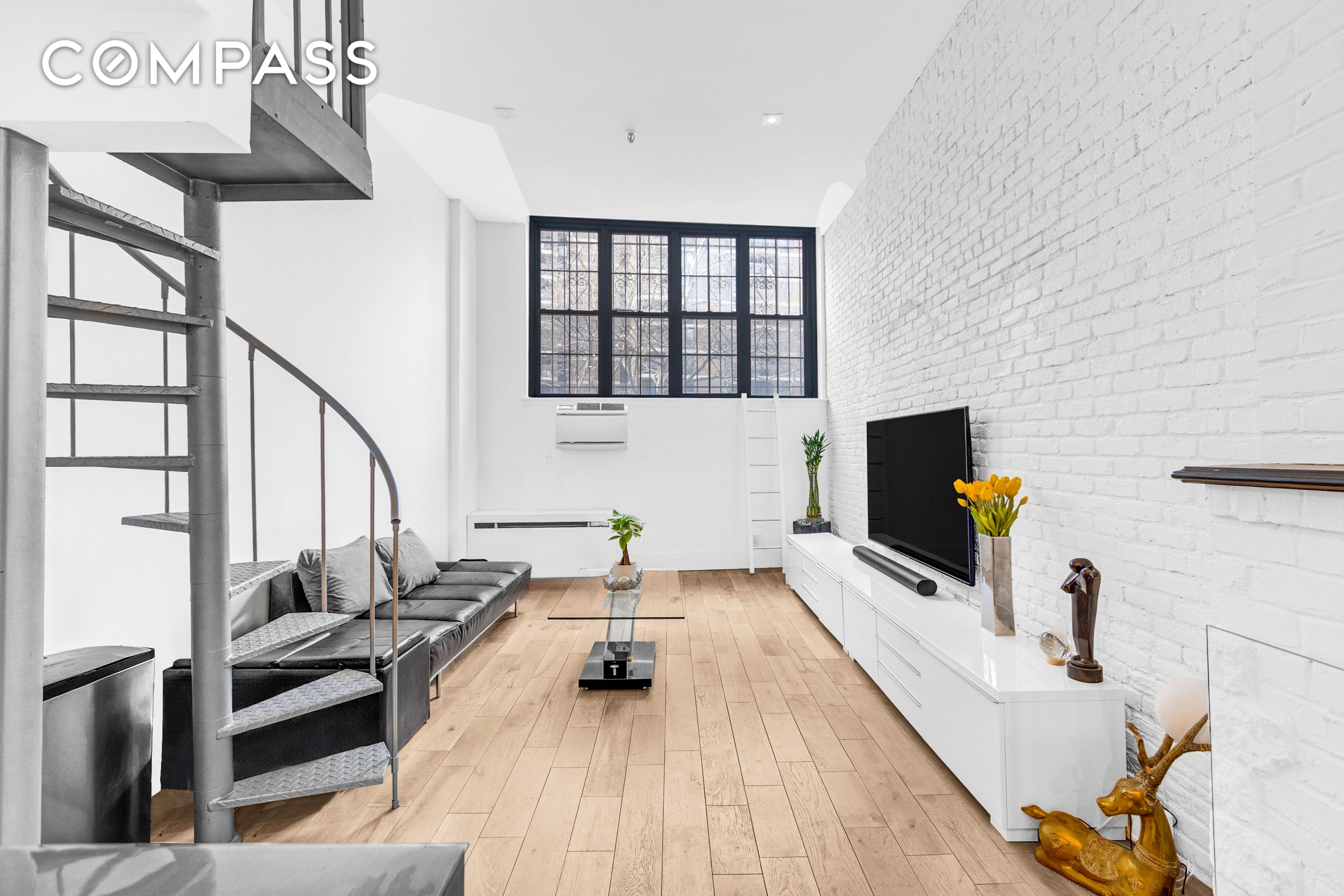 #6 photo, 324 Pearl Street, Financial District , NY 10038