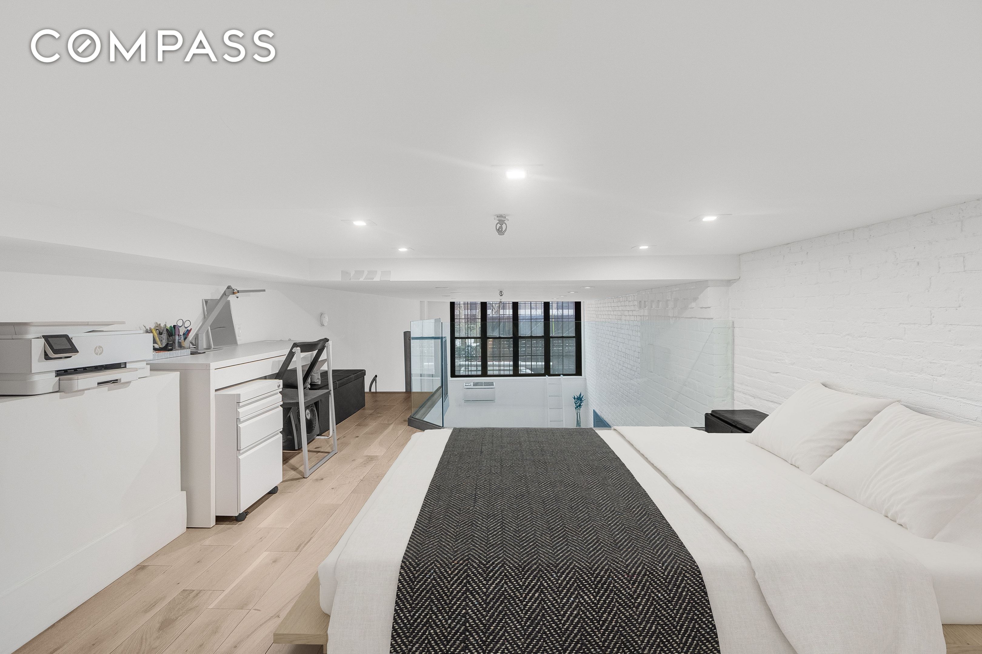 #7 photo, 324 Pearl Street, Financial District , NY 10038