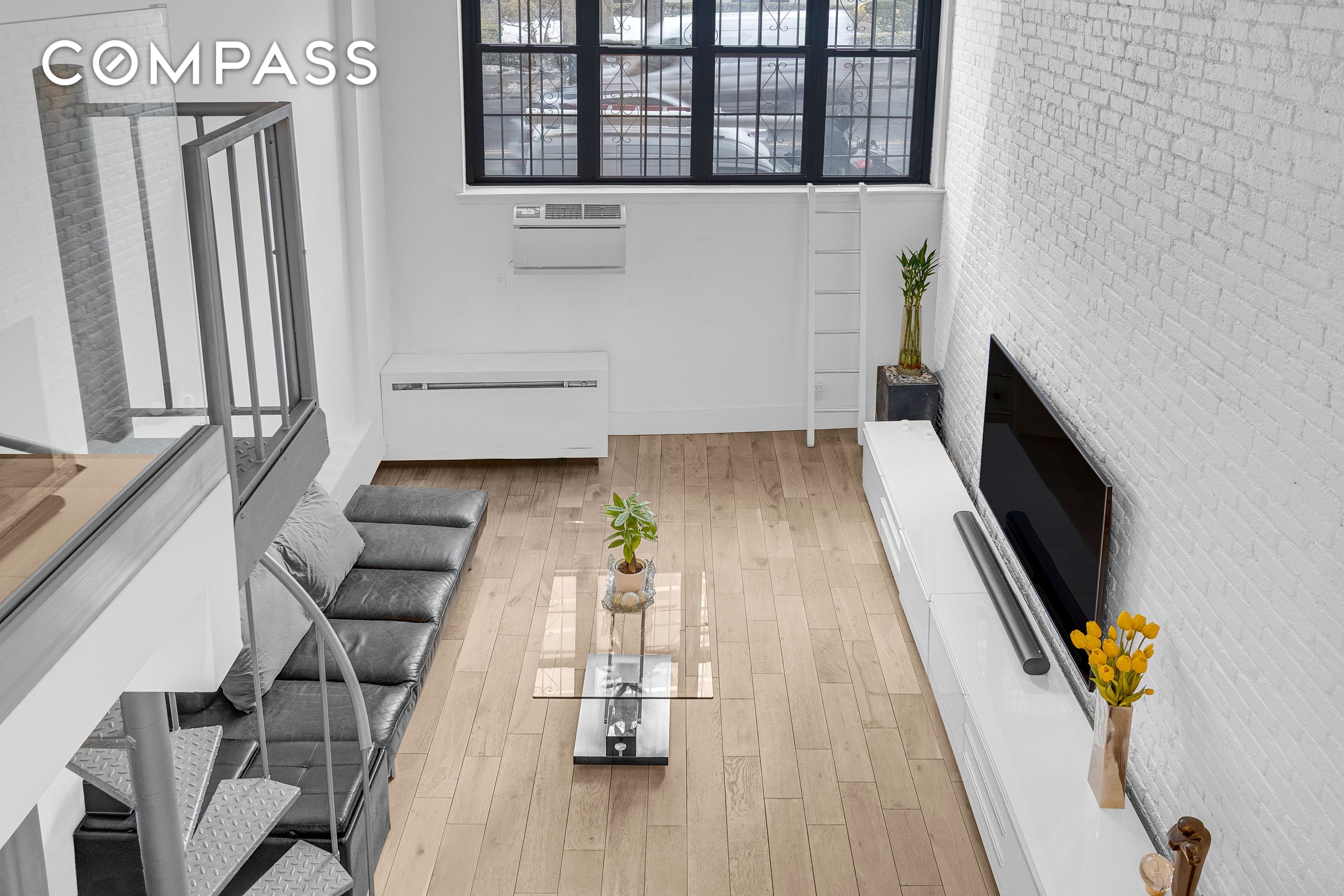 #9 photo, 324 Pearl Street, Financial District , NY 10038