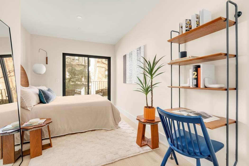 #15 photo, 221 E 48th Street, مانهاتن Turtle Bay , NY 10017