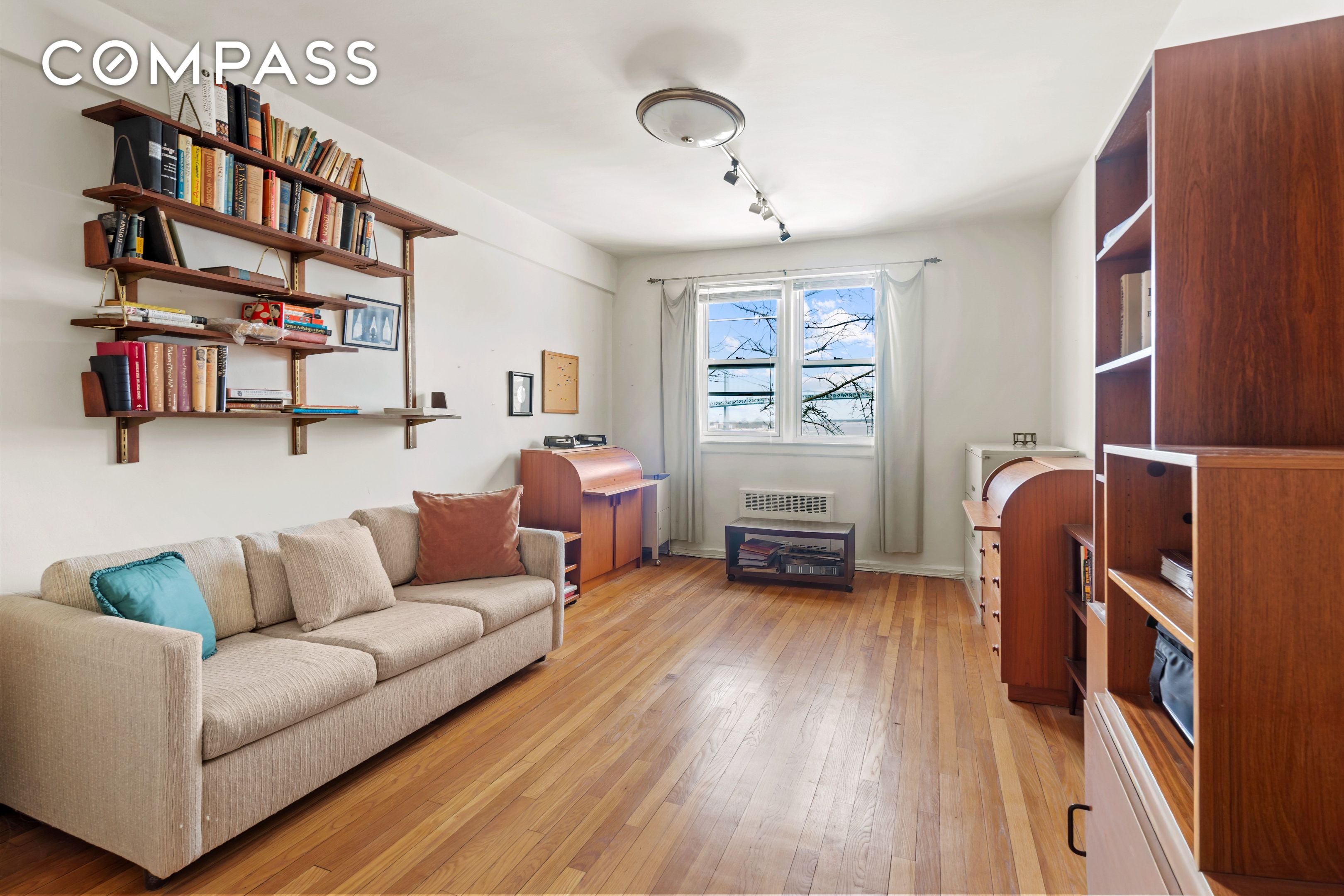 #8 photo, 162-01 Powells Cove Boulevard, Whitestone , NY 11357