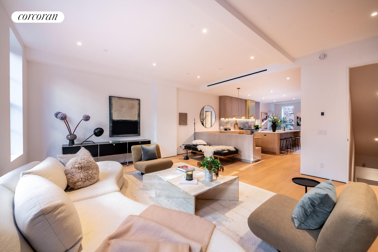 #4 photo, 313 E 6TH Street, 曼哈顿 东村区 East Village , NY 10003