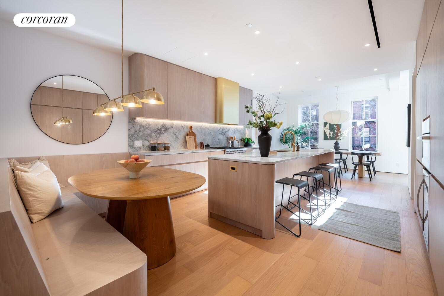 #5 photo, 313 E 6TH Street, 曼哈顿 东村区 East Village , NY 10003