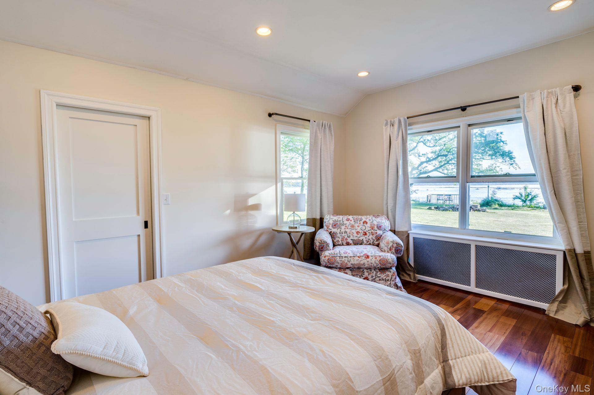 #17 photo, 140 Old Winkle Point Road, Northport , NY 11768