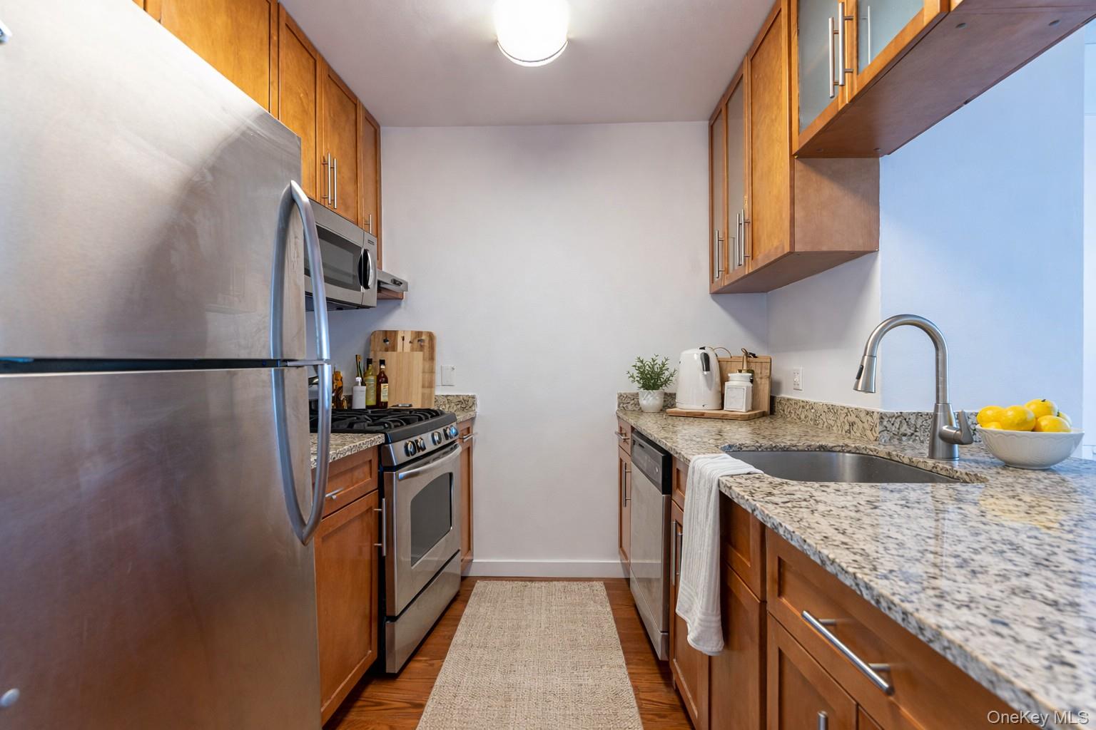 #12 photo, 40-28 college point Boulevard, Flushing , NY 11354