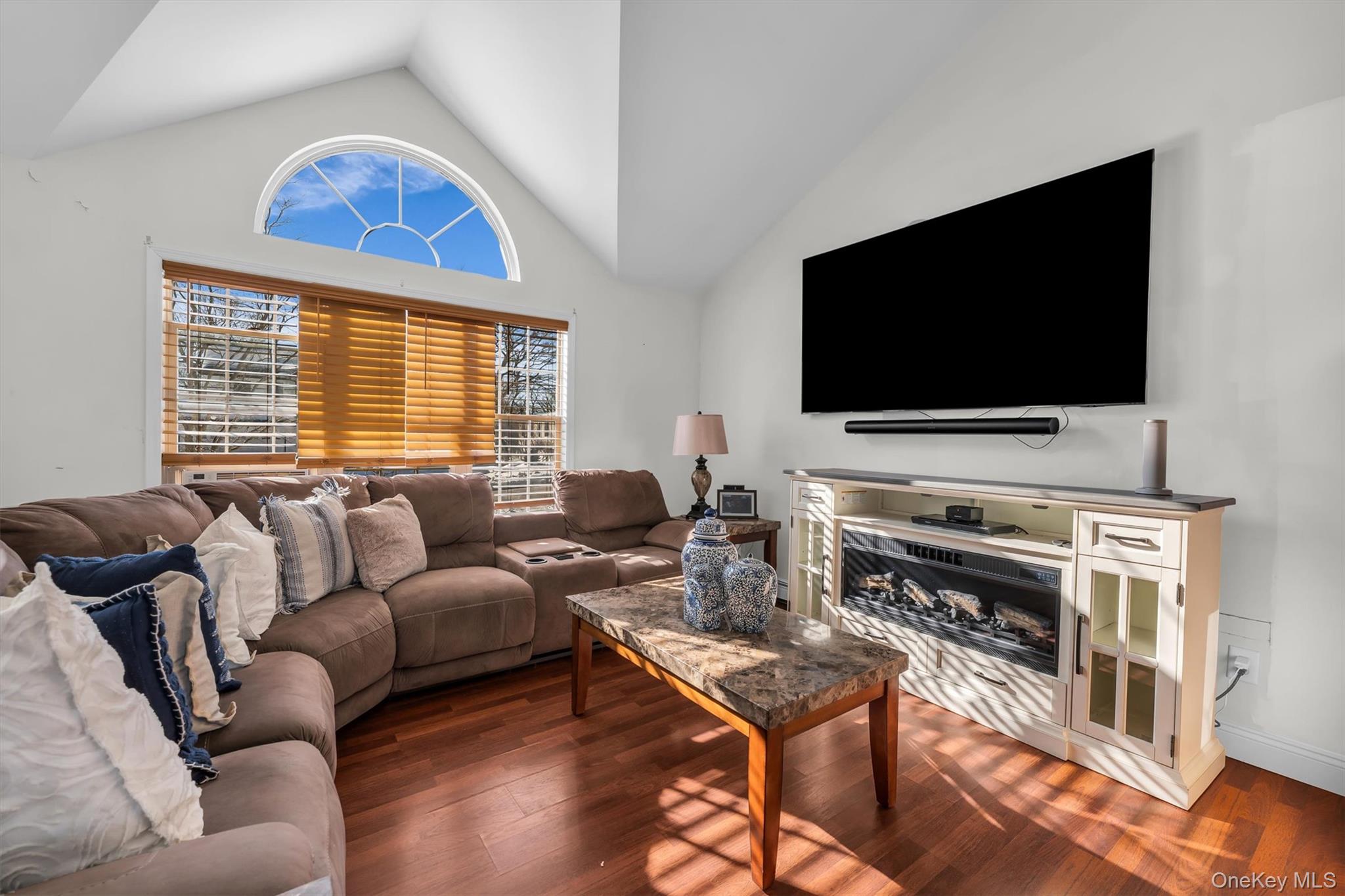 #15 photo, 19 Summit, Farmingville , NY 11738