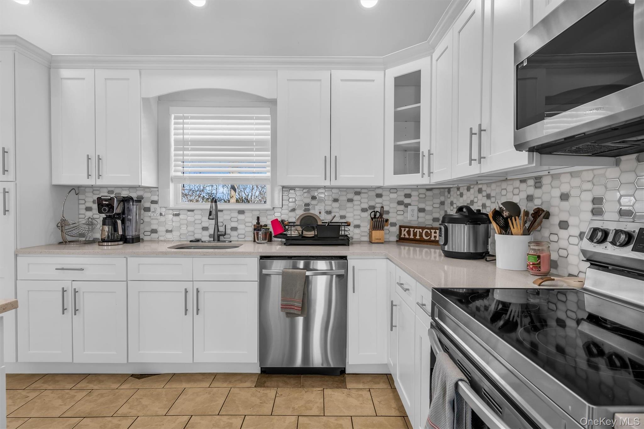 #4 photo, 19 Summit, Farmingville , NY 11738