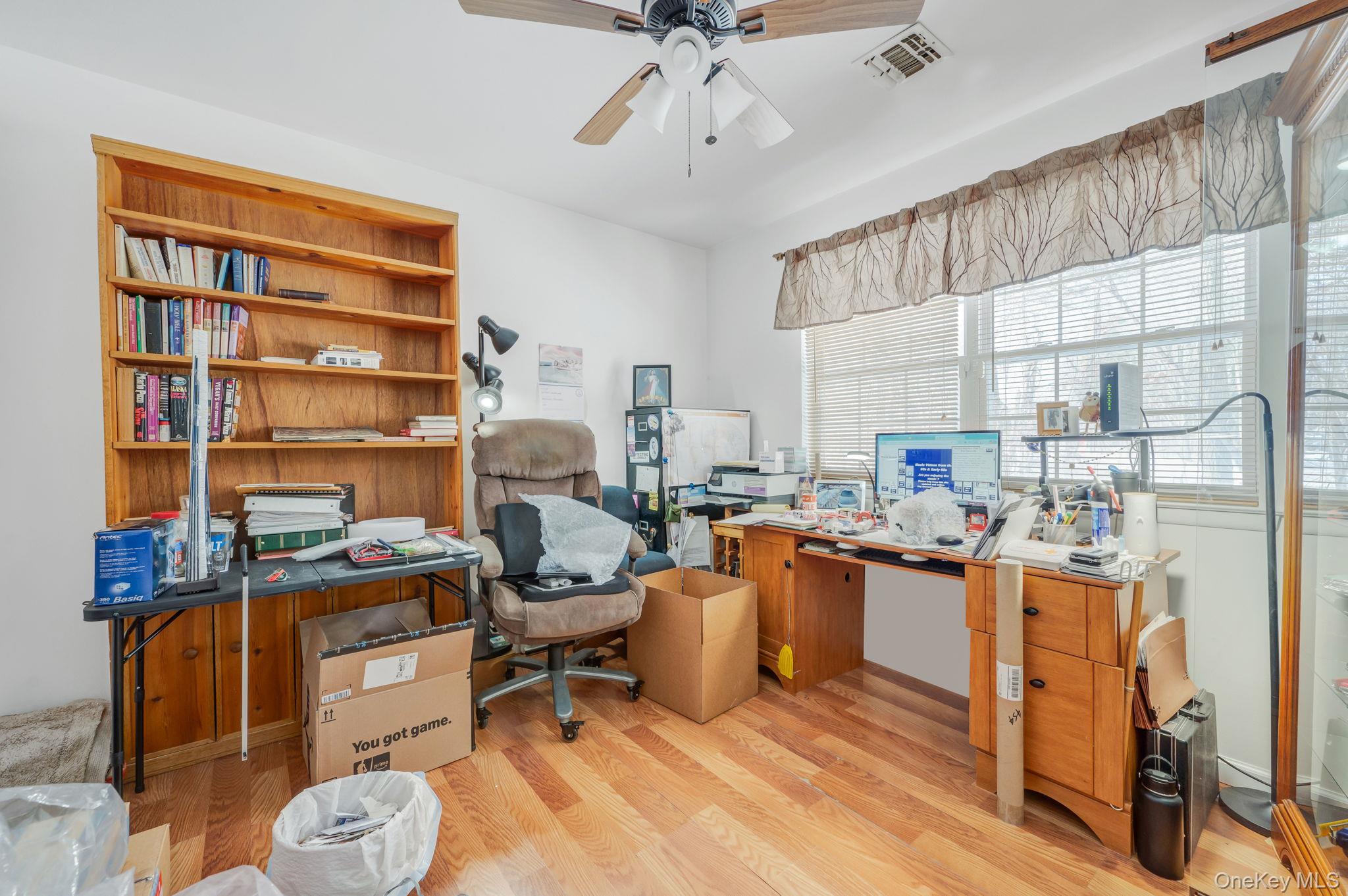 #13 photo, 2 Greenbriar Court, 东长岛 Middle Island , NY 11953