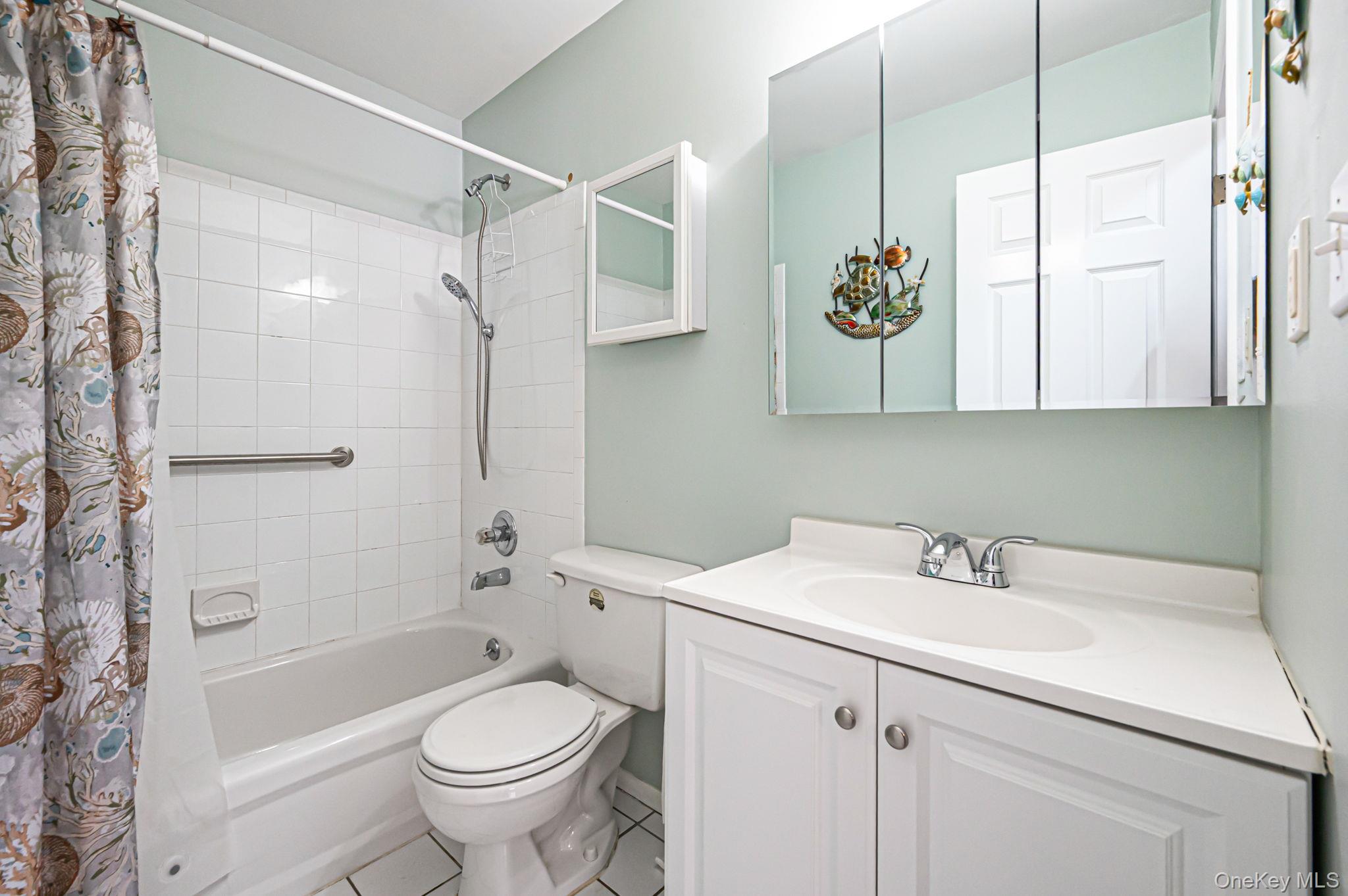 #19 photo, 2 Greenbriar Court, 东长岛 Middle Island , NY 11953